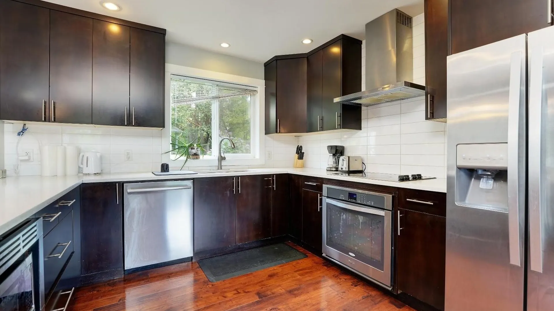 Modern Home In Victoria, Bc Kanada